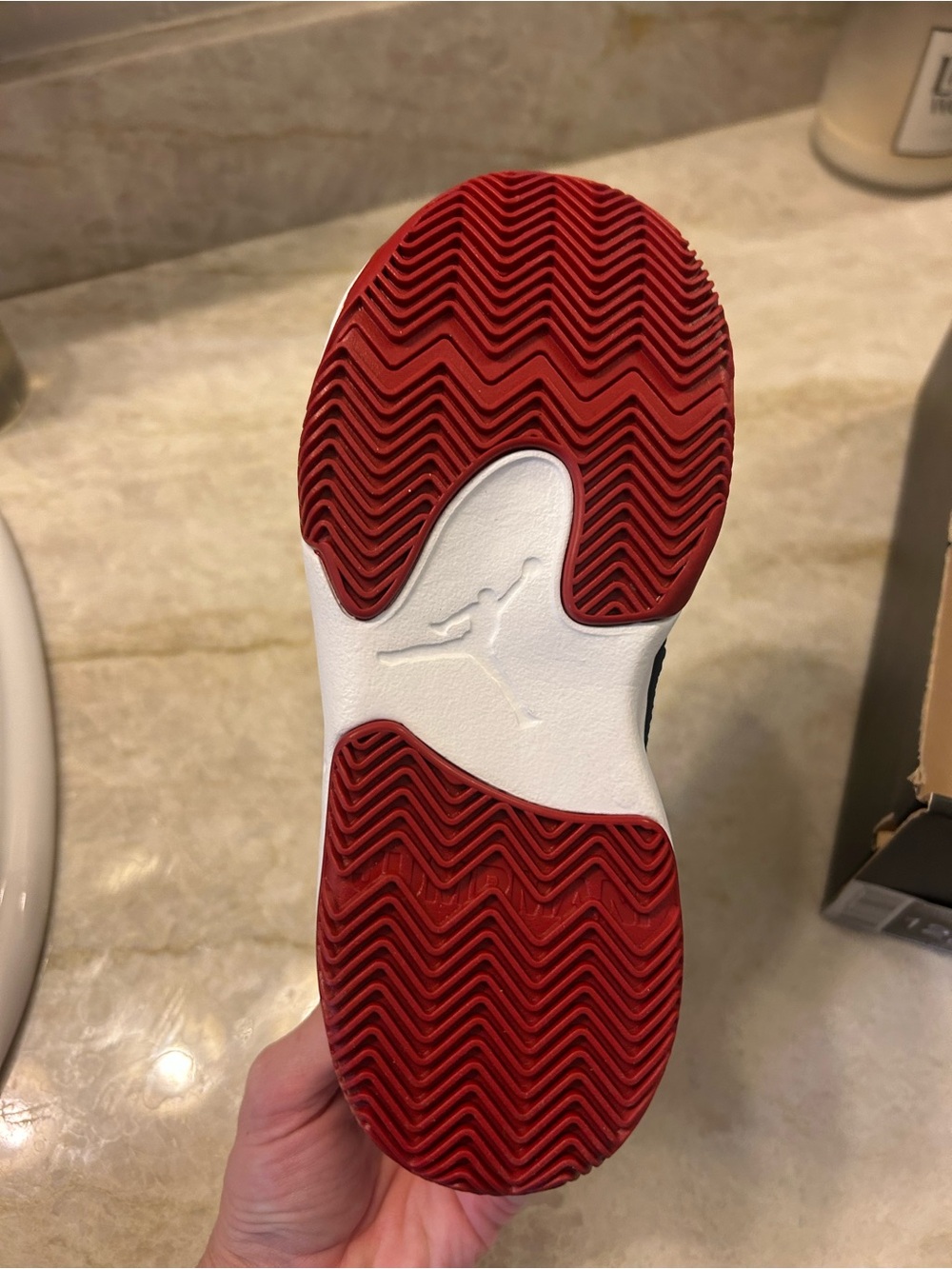 Jordan Kids Black/Red Low-Top Velcro Sneakers - Picture 2 of 3